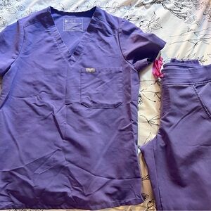 Figs Amethyst Scrub Set XS Top / XS Bottom